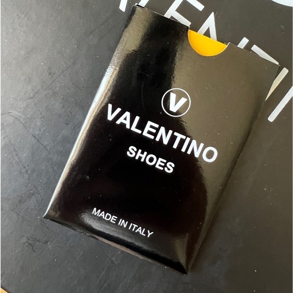 Authentic Mario Valentino Melissa Logo Sock Sneakers in Size 8 - Picture 8 of 14